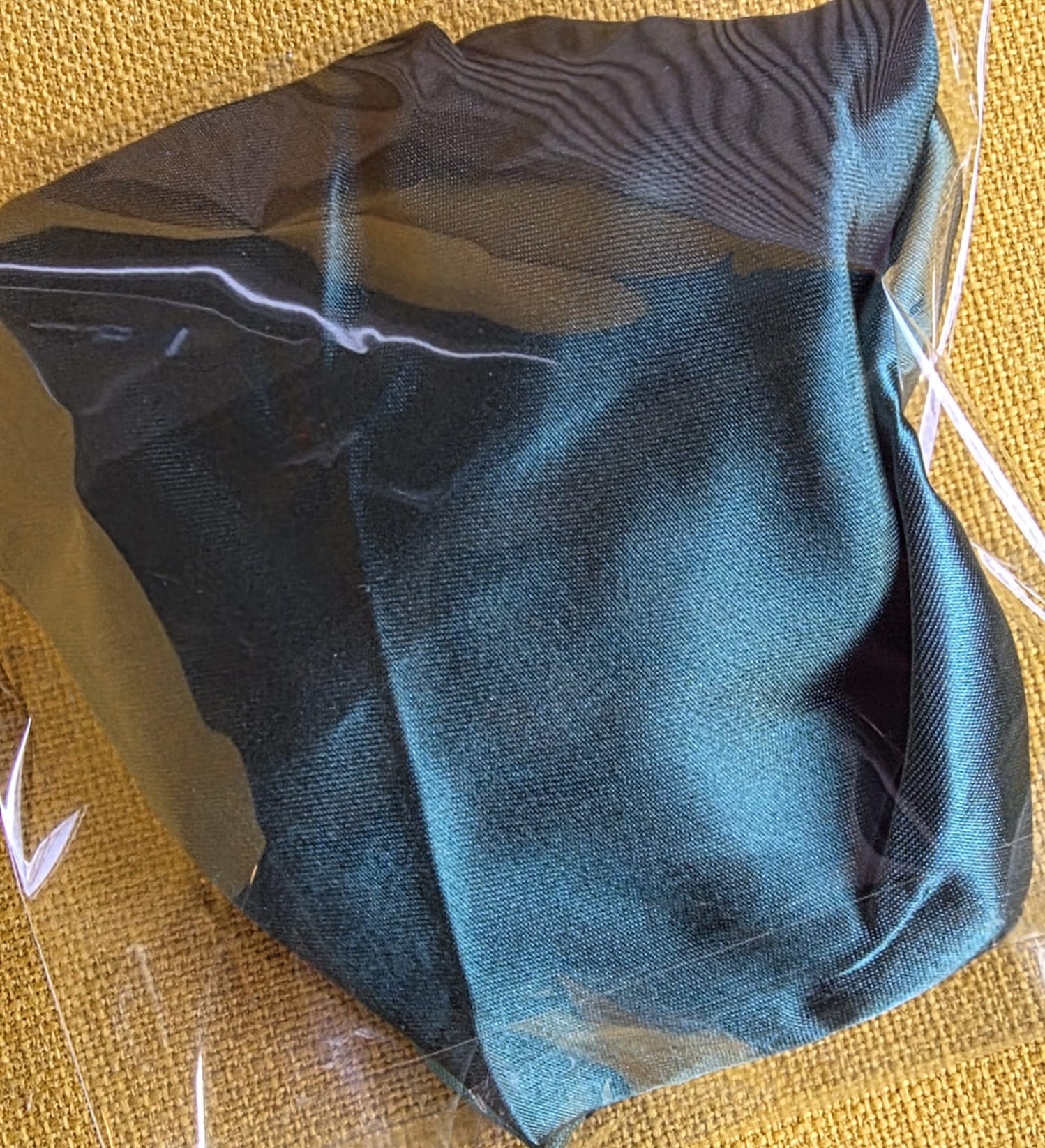 Satijnen Bonnets (maat M) - meerdere kleuren